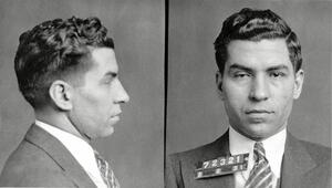 Polizeifoto des Mafioso Lucky Luciano