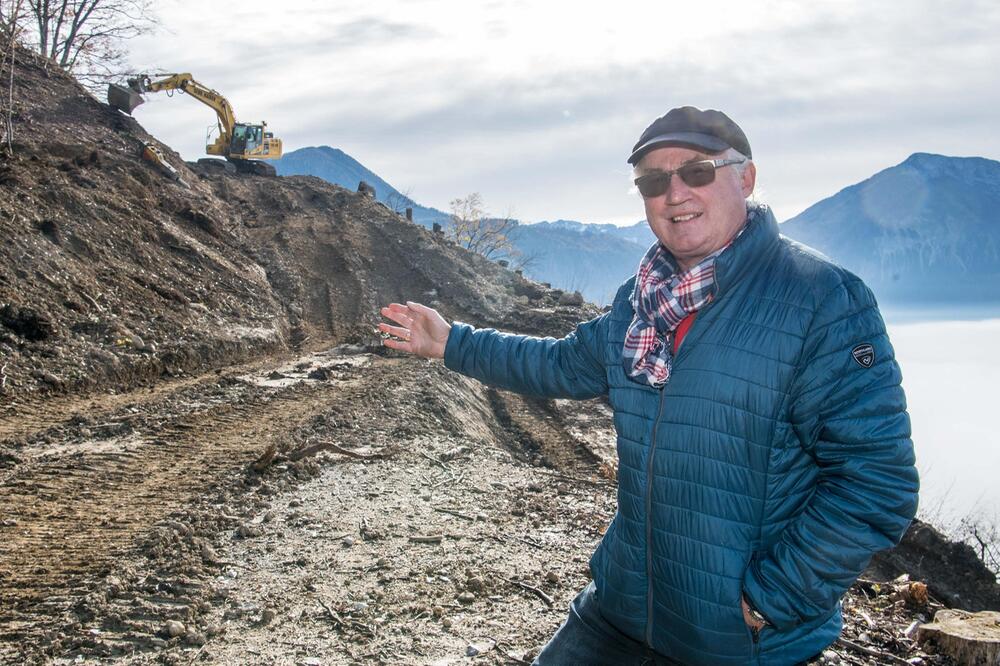 Bürgermeister Franz Ragger bei der Baustelle