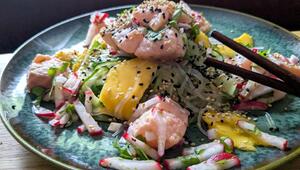 Glasnudelsalat mit Lachs Ceviche