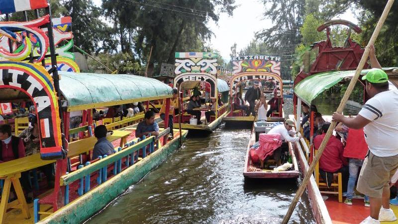 Auf den Kanälen von Xochimilco