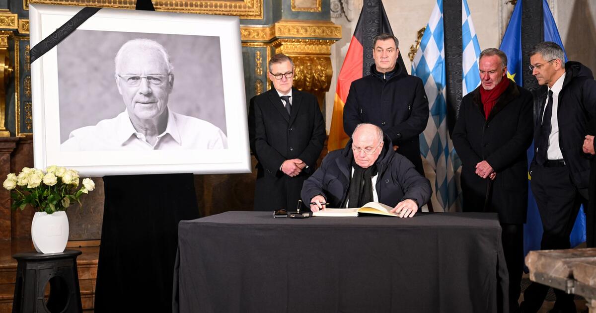 Eintrag Ins Kondolenzbuch Für Franz Beckenbauer: Weggefährten Kämpfen ...