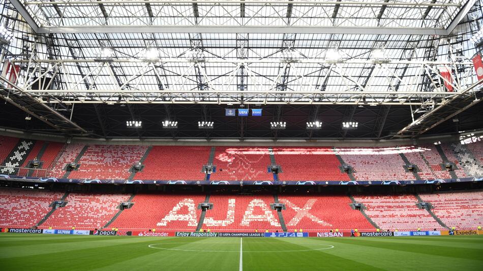 Ajax Amsterdams Johan-Cruyff-Arena ist mit 55.500 Plätzen das größte Fußballstadion des Landes