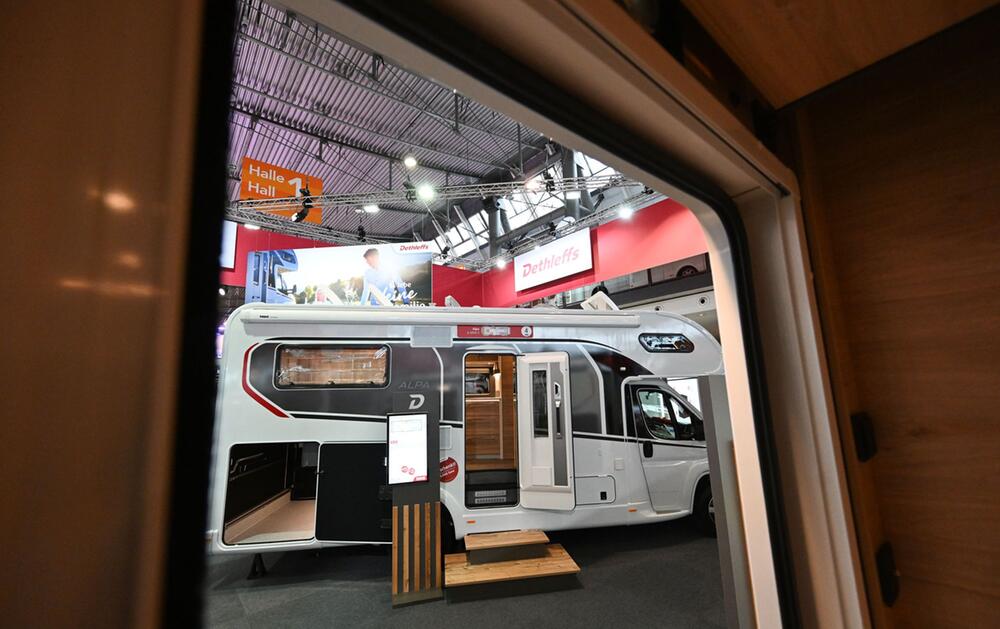 Beginn der Messe Caravaning, Motor und Touristik