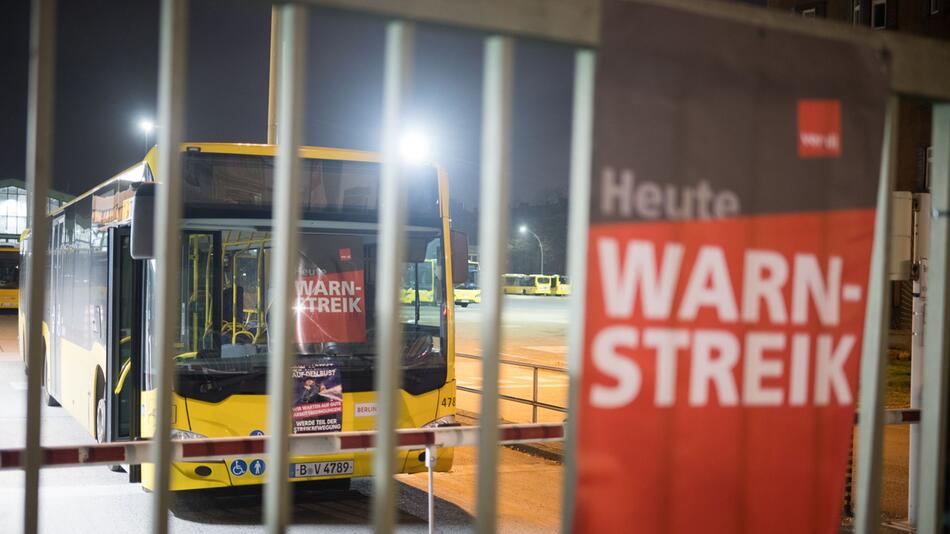 Warnstreiks im öffentlichen Nahverkehr - Berlin