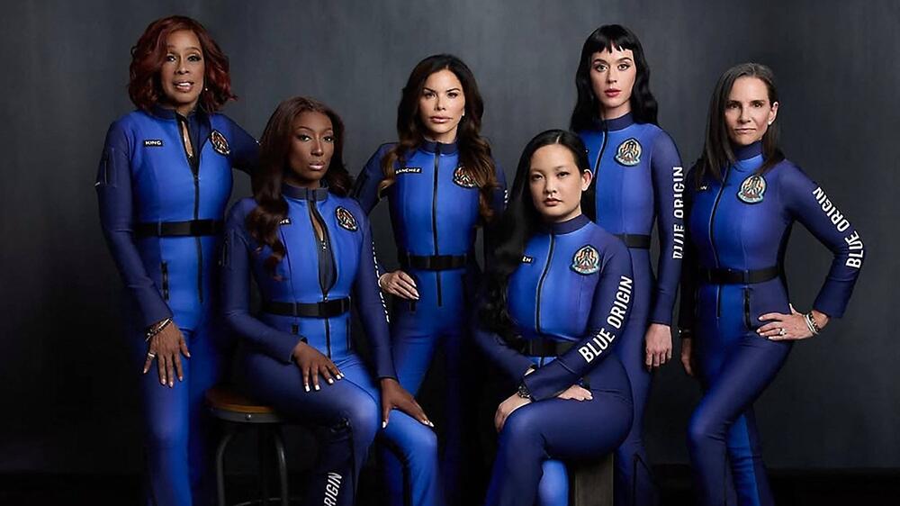 Die Besatzung der "NS-31-Mission", darunter Sängerin Katy Perry (2.v.r.) und Jeff Bezos' ...