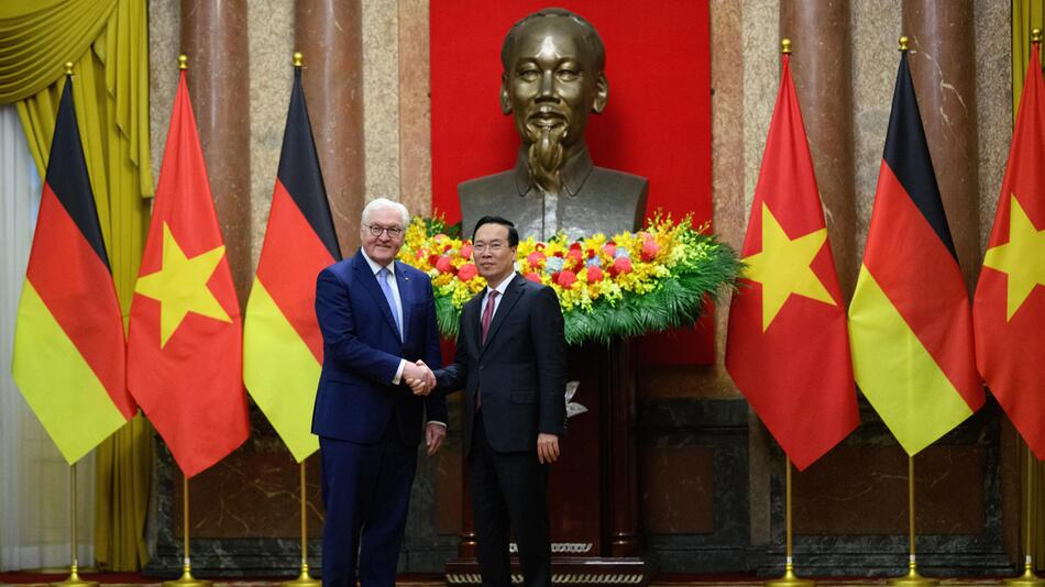 Frank-Walter Steinmeier und Vo Van Thuong