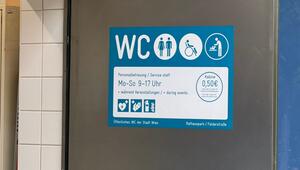 50 Cent für Toilettengang - Frau klagt