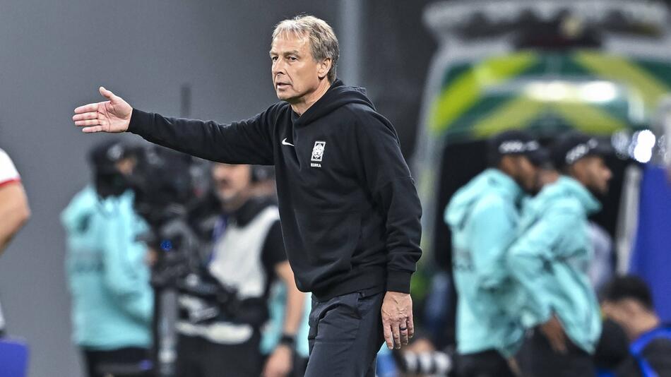 Die Kritik an Nationaltrainer Jürgen Klinsmann wird in Südkorea lauter.