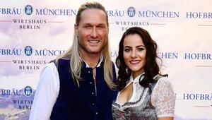 Nico Schwanz könnte bald unter der Haube sein. Er möchte seine Freundin Viktoria "Dodi" Schuler ...