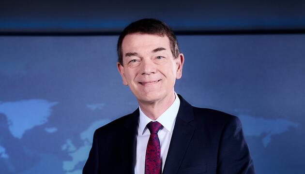 Jörg Schönenborn verstärkt das Team der "Tagesthemen" vor der Kamera.