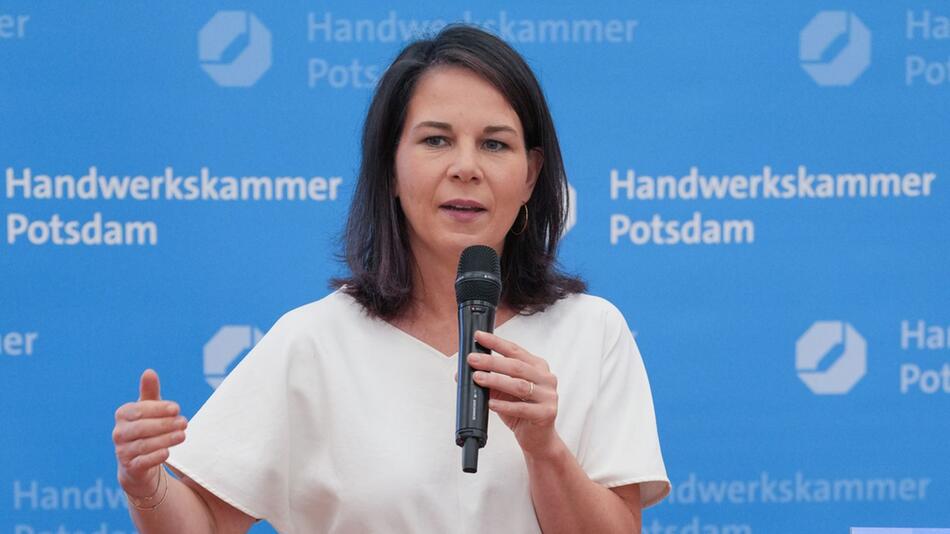 Bundesaußenministerin Annalena Baerbock besucht ihren Wahlkre...