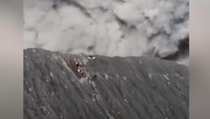 Bergsteiger an Vulkan