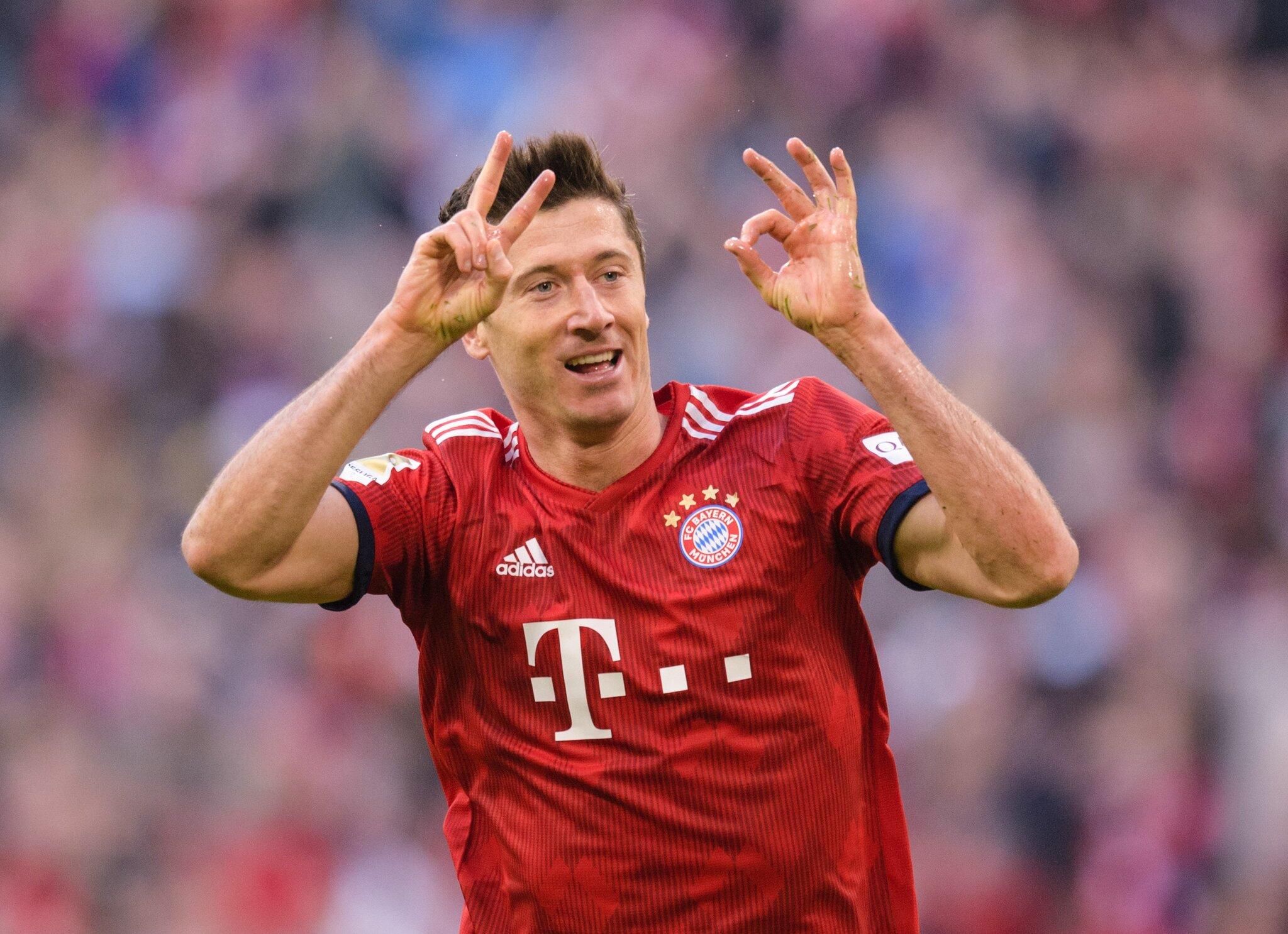 Lewandowski+Breaks+Scoring+Record+in+Bayern+Win