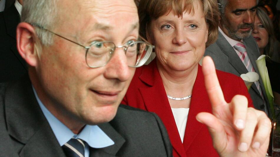 Stefan Aust plant Doku über Bundeskanzlerin Angela Merkel