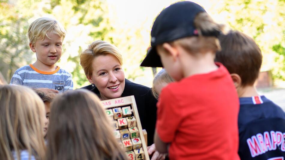 Franziska Giffey stellt Gute-KiTA-Gesetzes vor