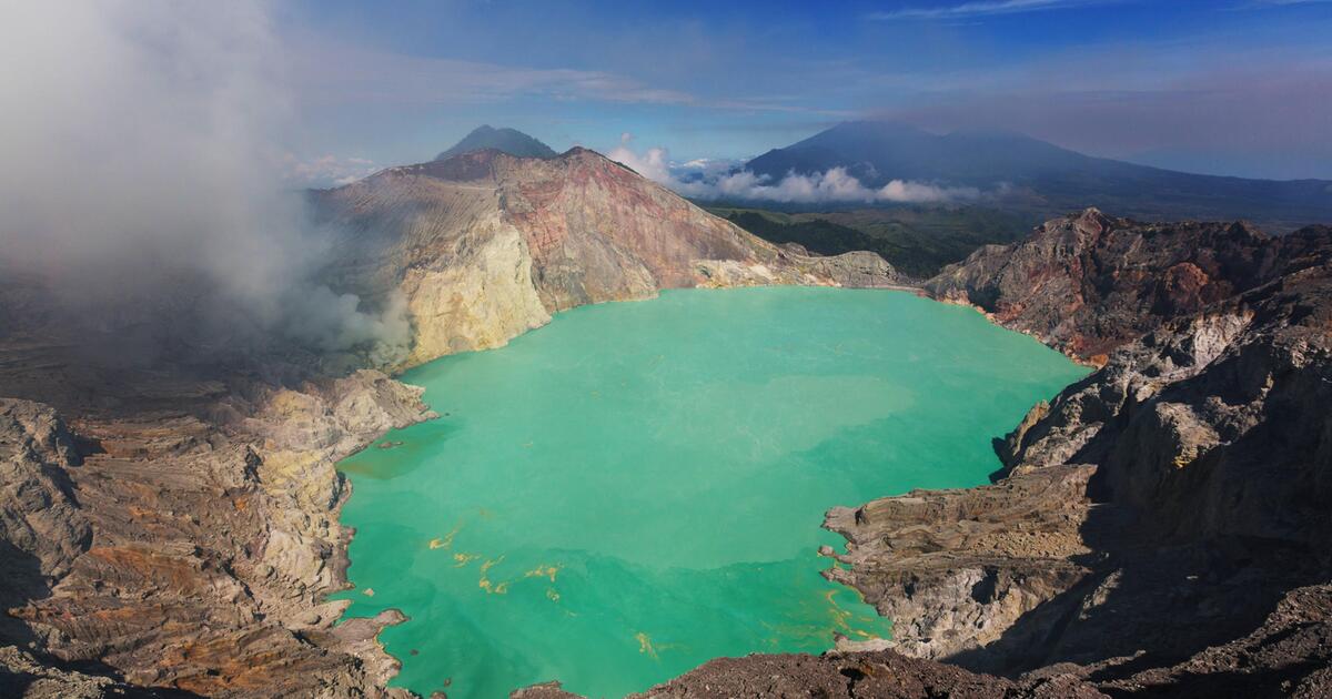Indonesia: Turis Tiongkok meninggal setelah jatuh ke kawah gunung berapi