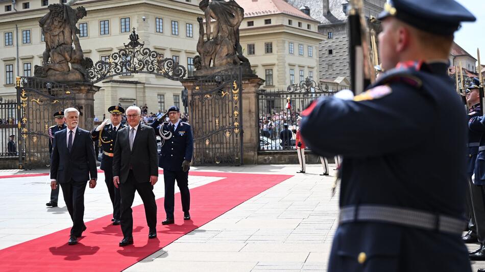 Bundespräsident Steinmeier besucht Tschechische Republik