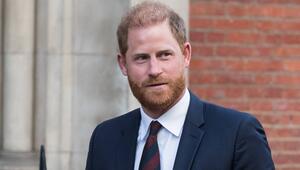 Prinz Harry war noch ein Kind, als seine Mutter Diana bei einem Autounfall in Paris starb. In ...