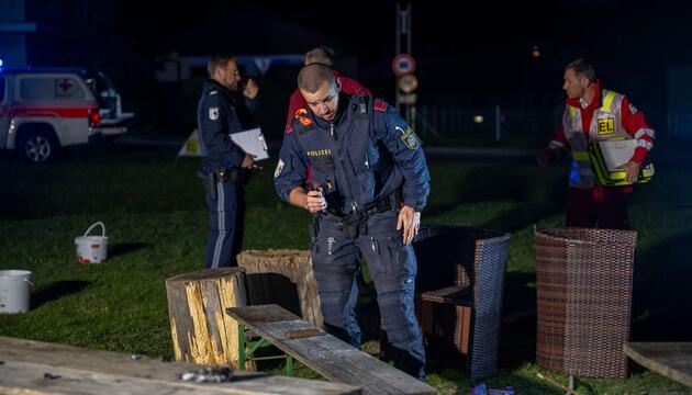 Kriegsrelikt explodiert unter Lagerfeuer