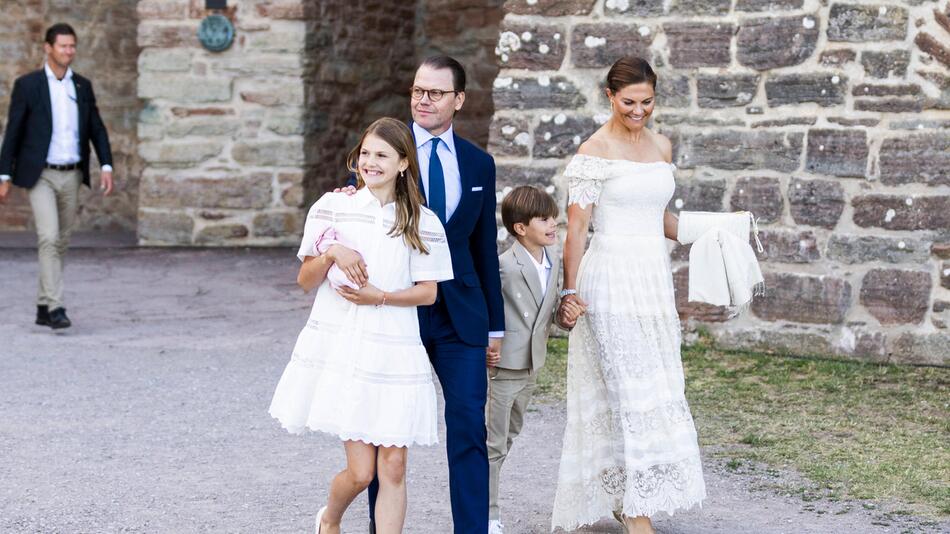 Kronprinzessin Victoria, Prinz Daniel und ihre Kinder Prinzessin Estelle und Prinz Oscar