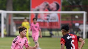 Messi Jr. spielt bei Fußballcup in Argentinien