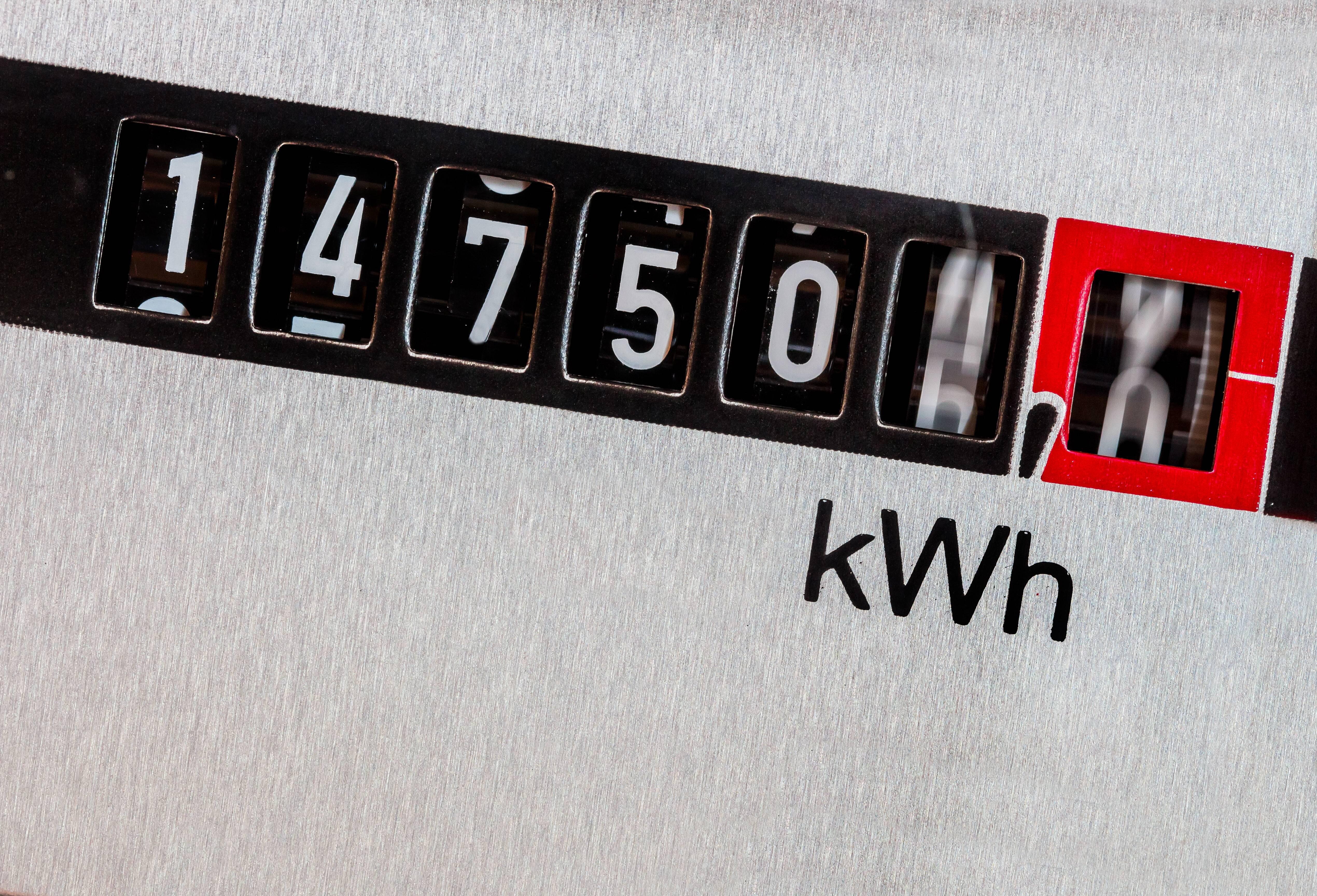 Strompreis berechnen: Diese Faktoren zählen | WEB.DE