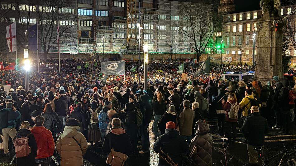 Demo gegen Rechtsextremismus in Freiburg