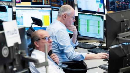 Die Wirtschaft lahmt, die Börse jubelt – wie passt das zusammen?