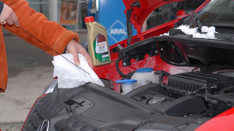 Motoröl überprüfen: Wichtig für ein langes Motorleben