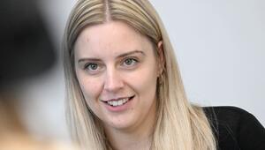 Die Esa-Ingenieurin Michaela Benthaus soll in einer Rakete von Jeff Bezos ins All fliegen.