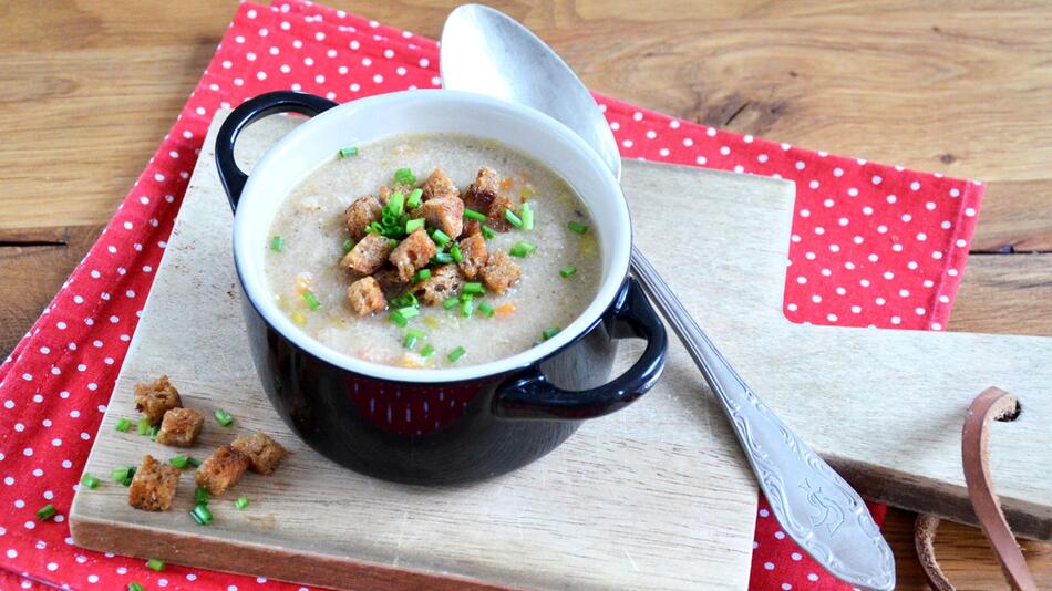 Grießsuppe mit Croûtons