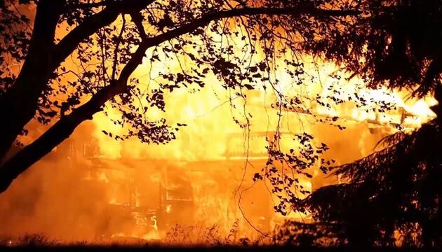 Brand im Märchenwald Ittertal - Feuerwehr mit Großeinsatz