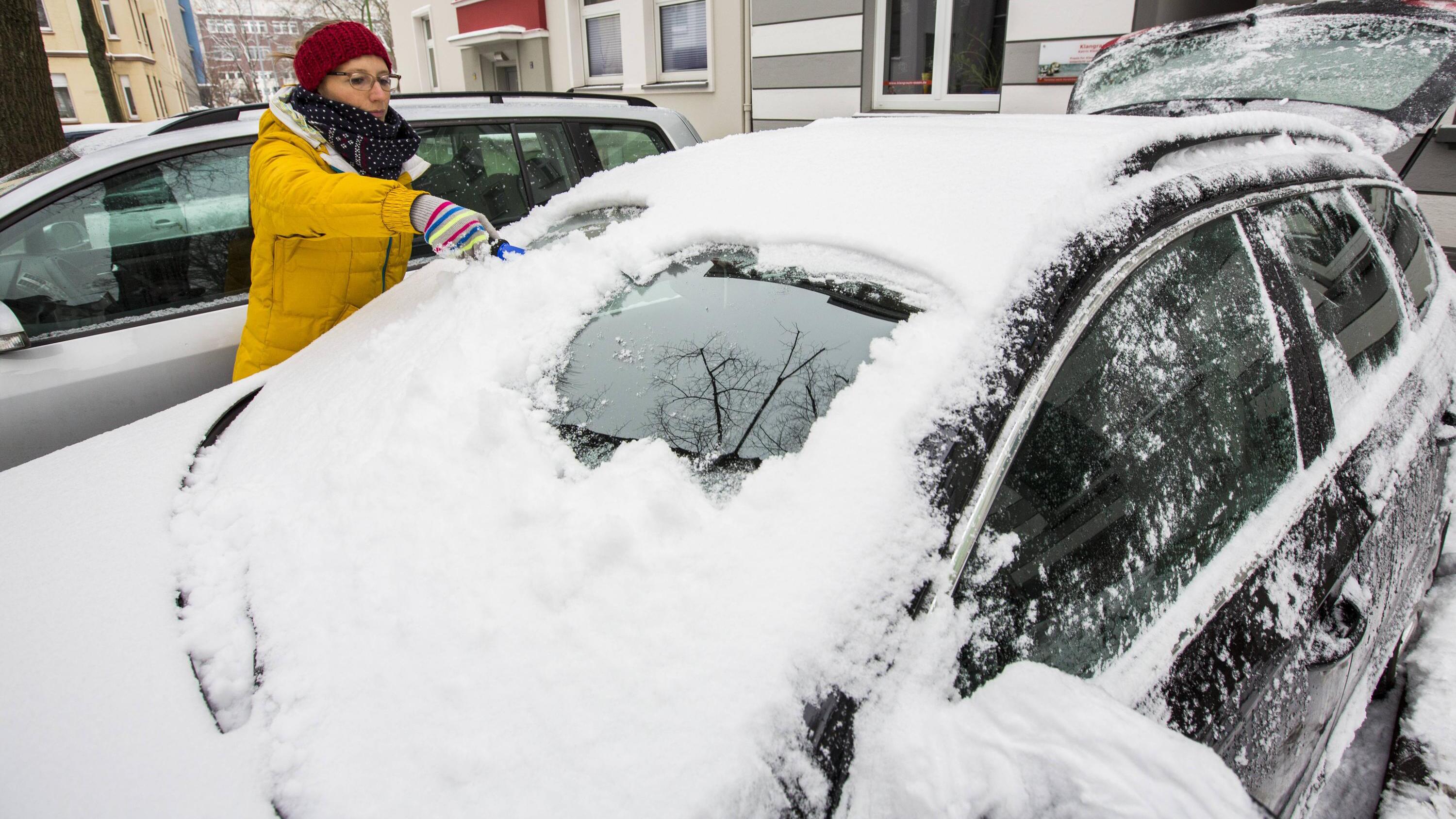 Plötzlicher Wintereinbruch: 10 Tipps fürs Autofahren bei extremer Kälte