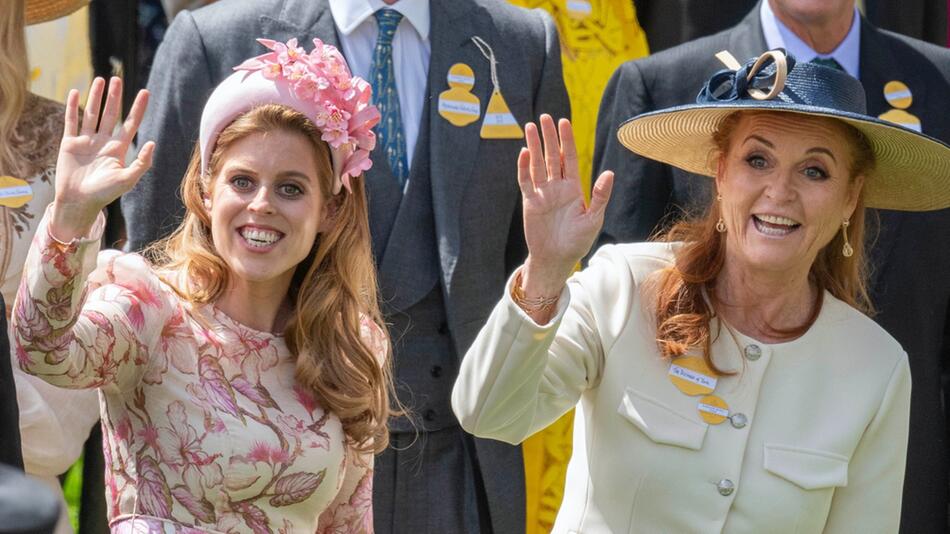 Sarah Ferguson (r.) freut sich über das zweite Kind von Prinzessin Beatrice.