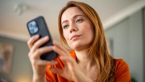 Frau mit Telefon