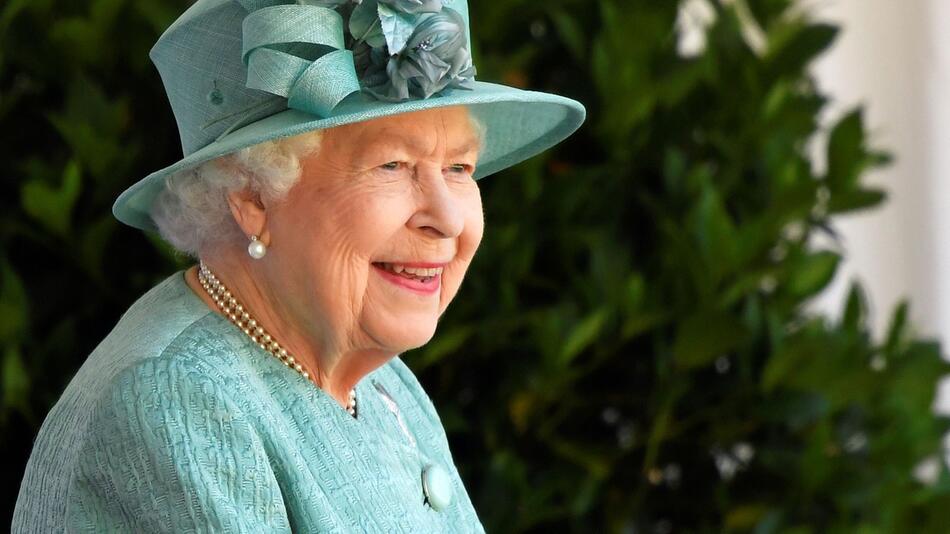 Ersatz-Parade für Trooping the Colour zu Ehren der Queen