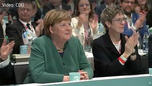 CDU-Parteitag: Merkel mit langem Applaus begrüßt