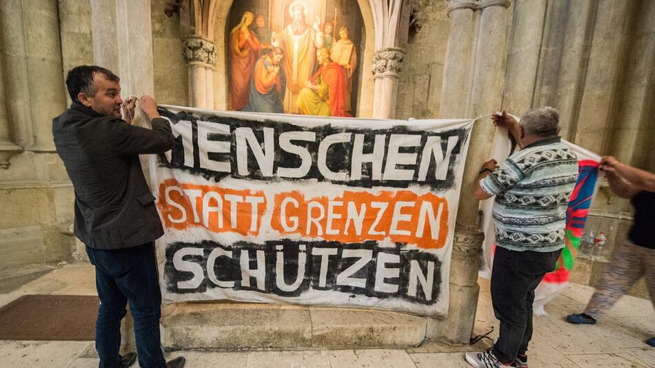 Flüchtlinge im Regensburger Dom