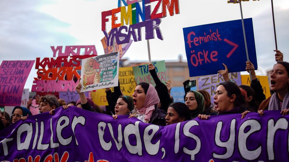 Internationaler Tag gegen Gewalt an Frauen - Türkei