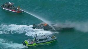 Flammen auf dem Meer: Touristen entkommen brennendem Boot vor Miami Beach
