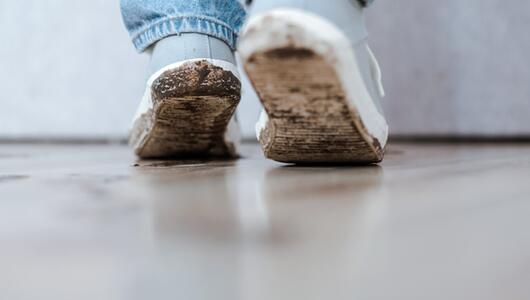 Schmutzige Schuhe