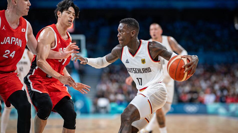 Dennis Schröder beim Olympia-Auftakt der deutschen Basketballer