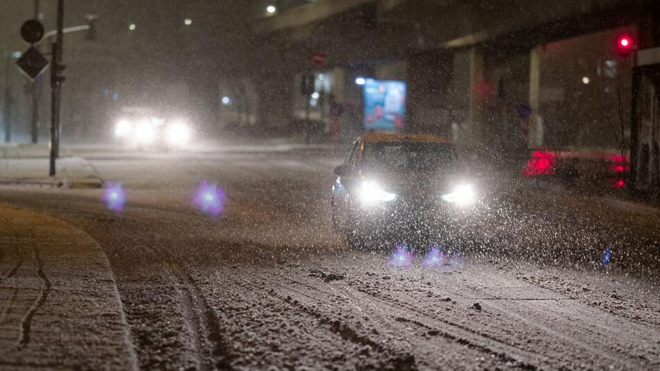 Schneefall über Köln