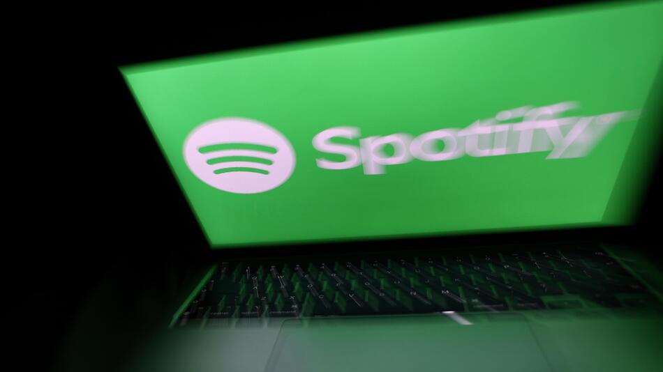 Spotify Logo auf einem Computerbildschirm