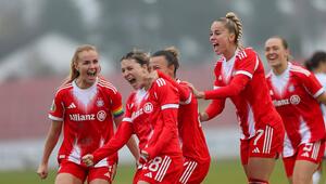 Die Pokal-Titelverteidigerinnen des FC Bayern zogen in Ingolstadt ins Viertelfinale ein.