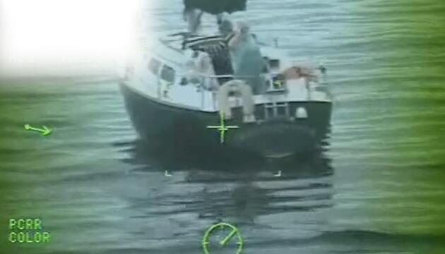 Einsatz in US-Bucht: Segelcrew vor dem Untergang gerettet