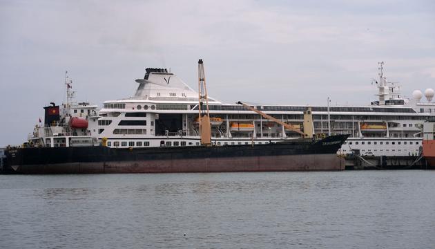 US-Kreuzfahrtschiff in Kambodscha