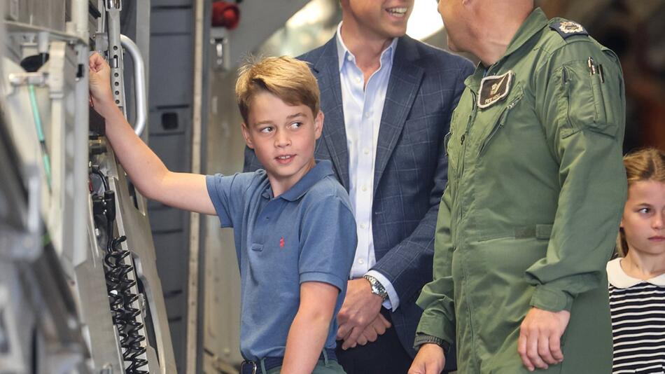 Prinz George interessiert sich schon länger fürs Fliegen.