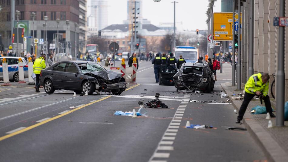 Schwerer Unfall in Berlin-Mitte