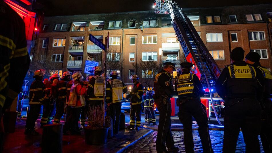 Brand in Dachgeschosswohnung in Hamburg